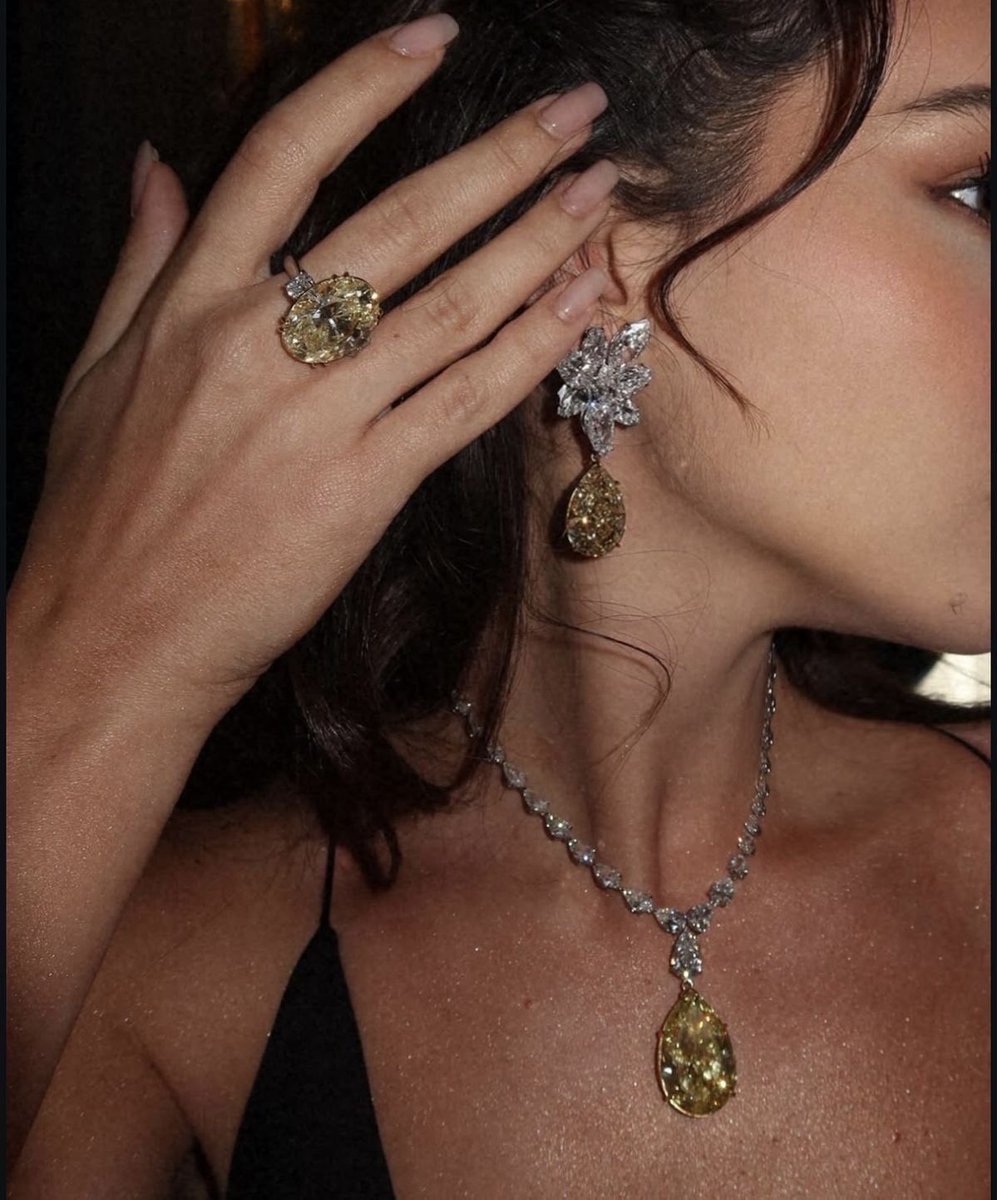 Sol (@dreamscapediary) on Twitter photo 