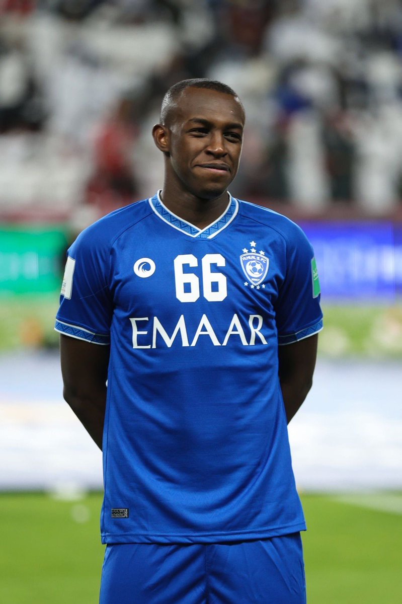 رسميا كانسيلو الى برشلونه

للامانه مو متحسف كثييير على خروجه رغم جودته العاليه لكنه كارثي دفاعيا ومزاجي هذا غير اصاباته الكثيره

قدوم سعود كان خيار لكن بعد خروج كانسيلو اصبح ضروره واذا ماصارت فهذي كاااااااارررررررثه معناته انه متعب بيلعب ظهير ايمن