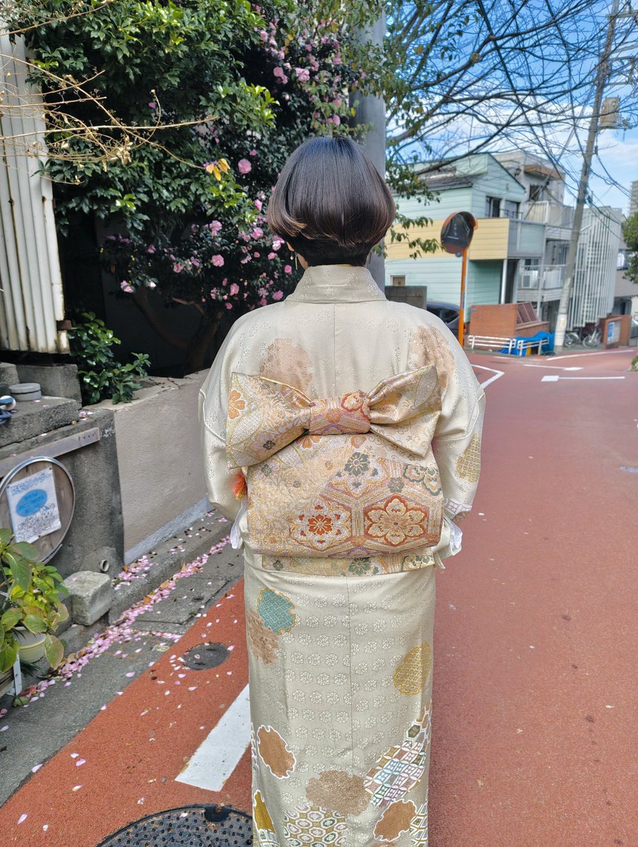 明けましておめでとうございます🎍
今年もよろしくお願いいたします！

去年はなかなか活動ができずでした。。
その中でも関わって下さりありがとうございます🙇

今年こそ活動増やせるよう精進いたします！特に「動画編集📹️」