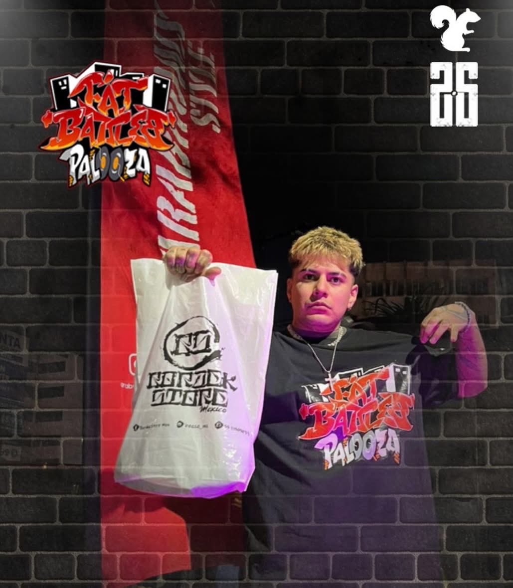 RED ONE CAMPEÓN 

El día Sábado <a href="/RedOneRap1/">RedOneRap</a> se coronó como el primer campeón de nuestra nueva temporada. Tras una gran final en contra de Artil en un gran evento bastante intenso!
Sin duda una gran fecha que augura una gran temporada y un gran año!
#freestyle #mexico #revolucion