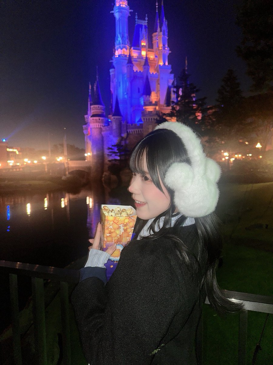 mgmg_mn000's tweet photo. ひさびさの夢の国♡♡♡ https://t.co/kPHoKjsmq6