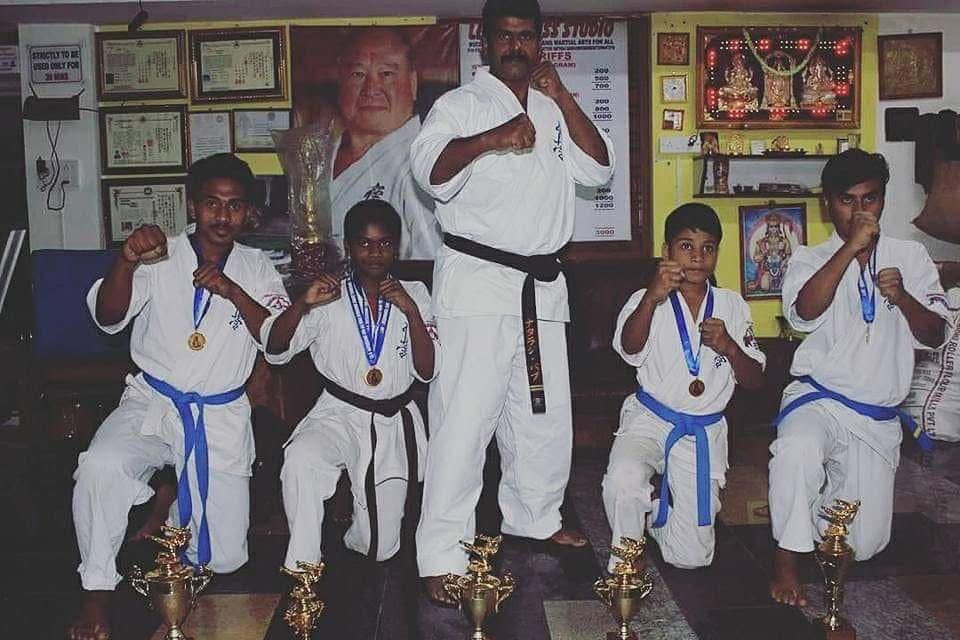 devilakshitha's tweet image. Sensei Babu Nataraj  
IKO Matsushima Branch Chief India 🇮🇳 International Yondan 4th Dan Black Belt Japan 🇯🇵
International Judge  
International Kyokushin Fighter  International Bodybuilder 
Ceo LIFE FITNESS CrossFit Combat Sports Academy Bengaluru Karnataka India 🇮🇳