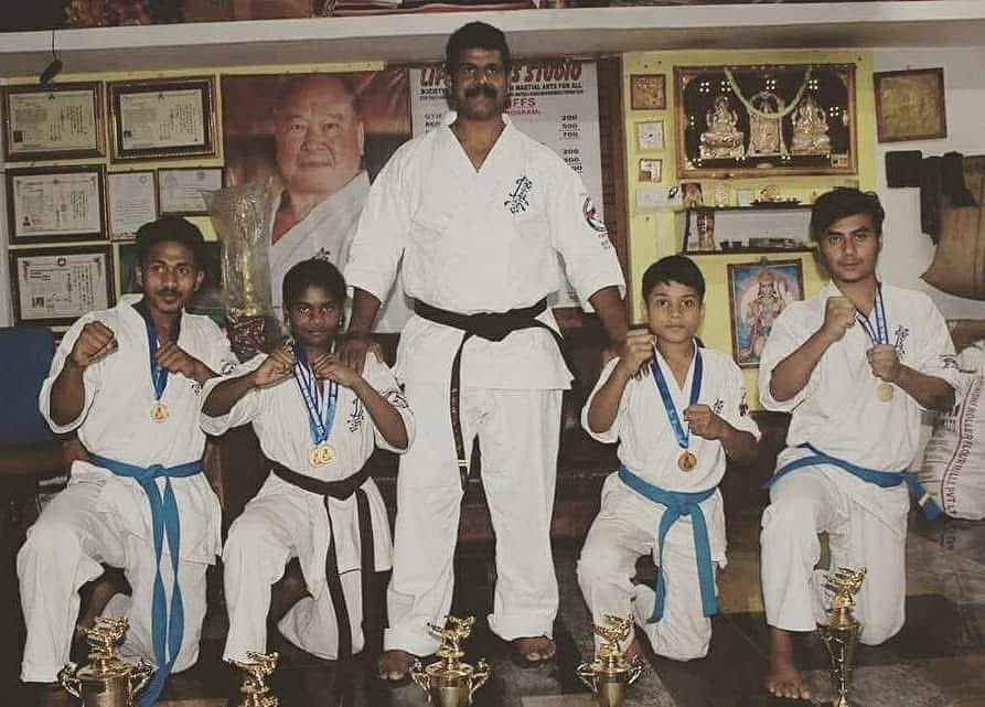 devilakshitha's tweet image. Sensei Babu Nataraj  
IKO Matsushima Branch Chief India 🇮🇳 International Yondan 4th Dan Black Belt Japan 🇯🇵
International Judge  
International Kyokushin Fighter  International Bodybuilder 
Ceo LIFE FITNESS CrossFit Combat Sports Academy Bengaluru Karnataka India 🇮🇳