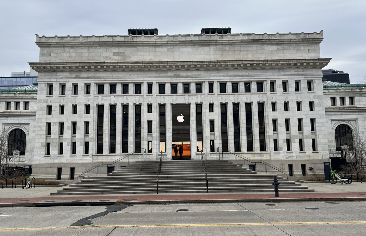 dan bach tweet media