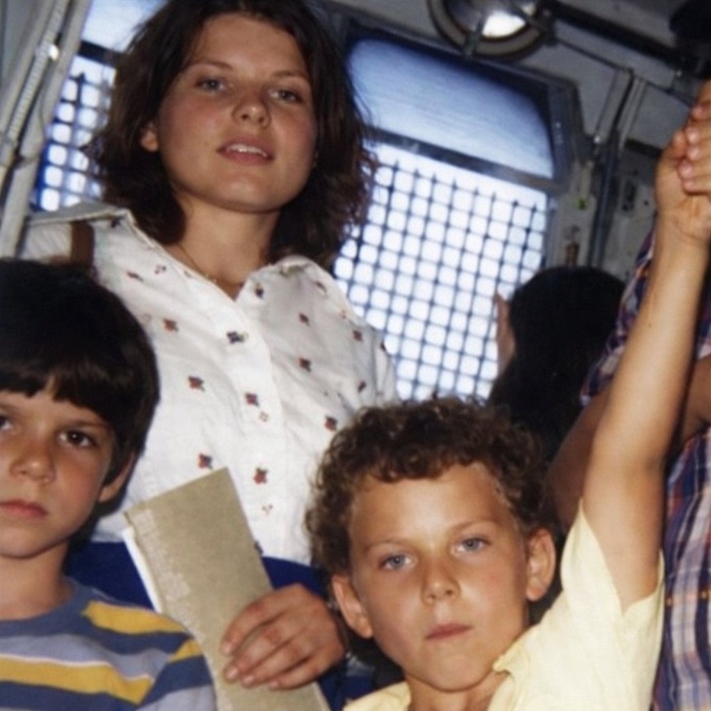 Lyle and Erik Menendez with their cousin Diane in childhood.
Diane was a close presence in their early years and later testified in court about conversations she had with Lyle, contributing to the understanding of the brothers’ family background.

#JusticeForErikAndLyle