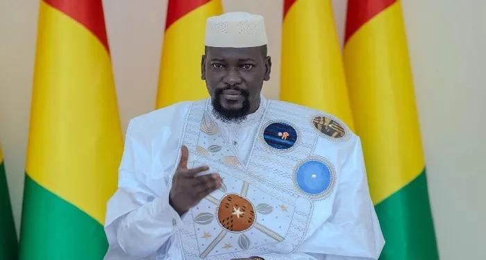 Felicitamos a Mamadi Doumbouya por su elección como presidente de #Guinea.

Le ratifico la disposición a seguir fortaleciendo los lazos de amistad y cooperación que nos unen con el pueblo guineano, forjados desde la etapa de lucha contra el colonialismo en África.