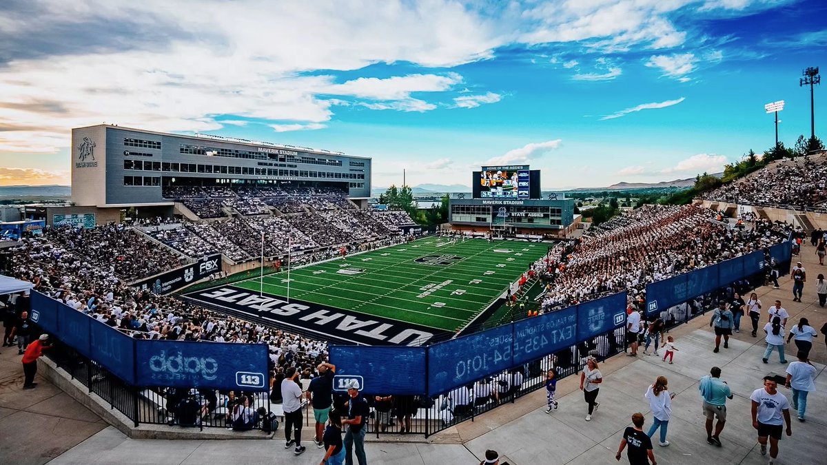 _Tyler_Haley's tweet image. After multiple great conversations with @IcemanCoaching, I am blessed to have earned an offer from Utah State! @NewGenKicking @kt_recruiting @coachmedina61 @djHeartAttak @JamilSiegmund1 @GhouseGriffinFB