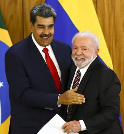 Universo 9611 tweet media