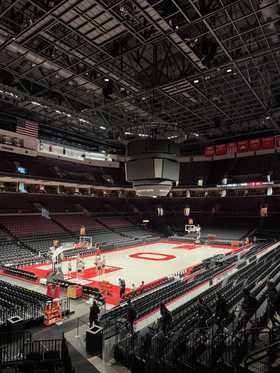 A huge thank you to <a href="/OhioStateWBB/">Ohio State Women’s Basketball</a> and Coach Morrow (Coach McConnell-Miller’s former player) for hosting us for practice in Colombus today. We had such a great team meeting the team/staff and getting a tour of the facility on our way to Springfield, OH. Go Buckeyes‼️