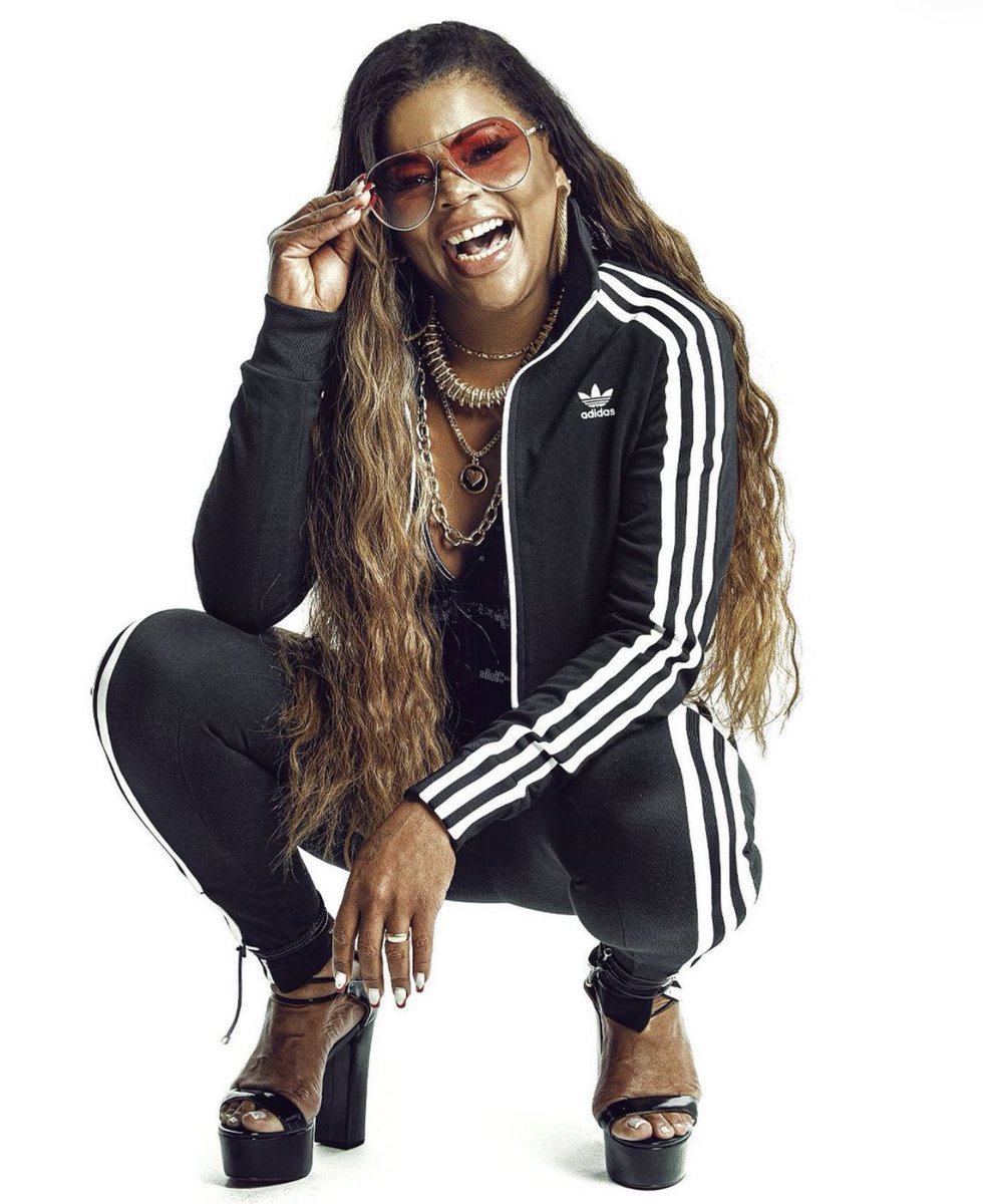 I’m Tati Quebra Barraco, one of the pioneers of Brazilian funk, with 28 years of career.
In a male-dominated scene, I helped open doors for women.
Funk is more than beats — it’s resistance, and it saves lives.
Thank you all, you’re making me very happy ❤️