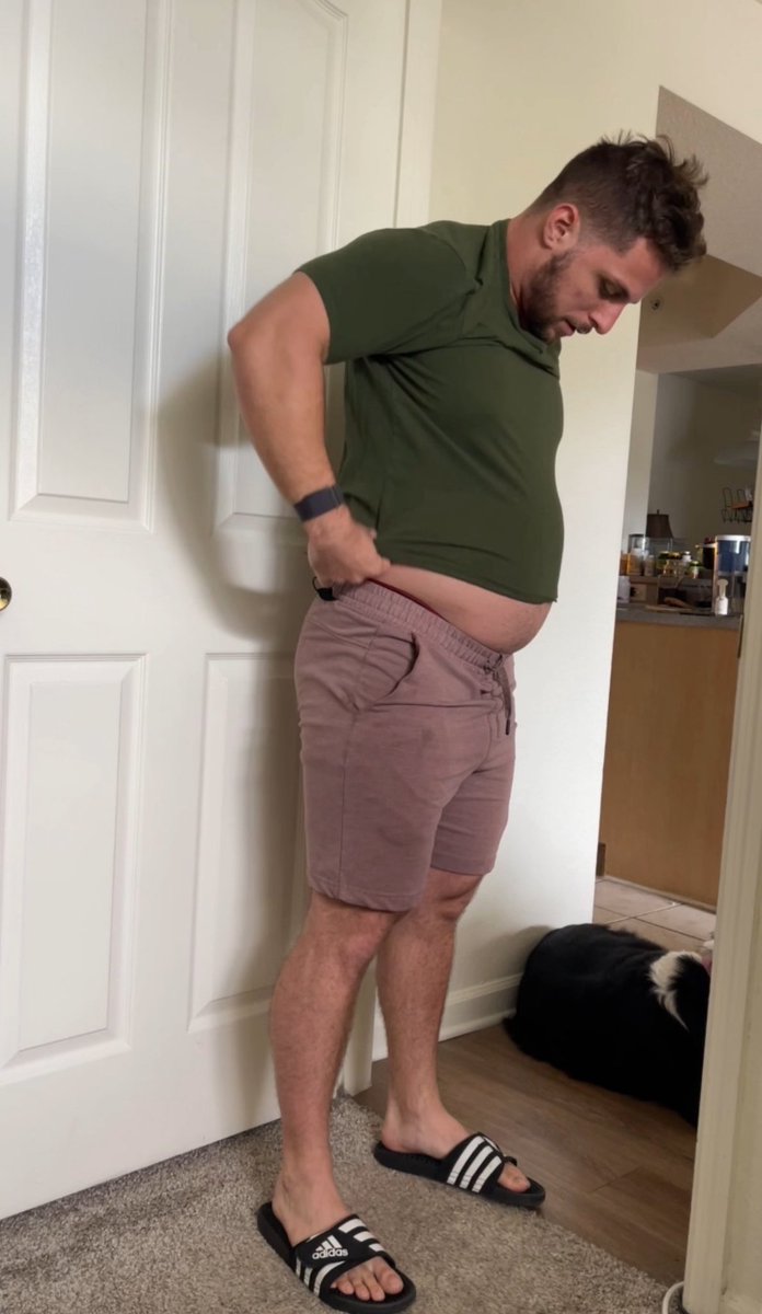 FattyZadddy's tweet photo. Out growing the clothes!
https://t.co/b0KROowhHl

#gainerfeederism #gainerbelly #belly #bellystuffing #bellybloat #bellyinlfation #gainers https://t.co/pYPTTSylZm