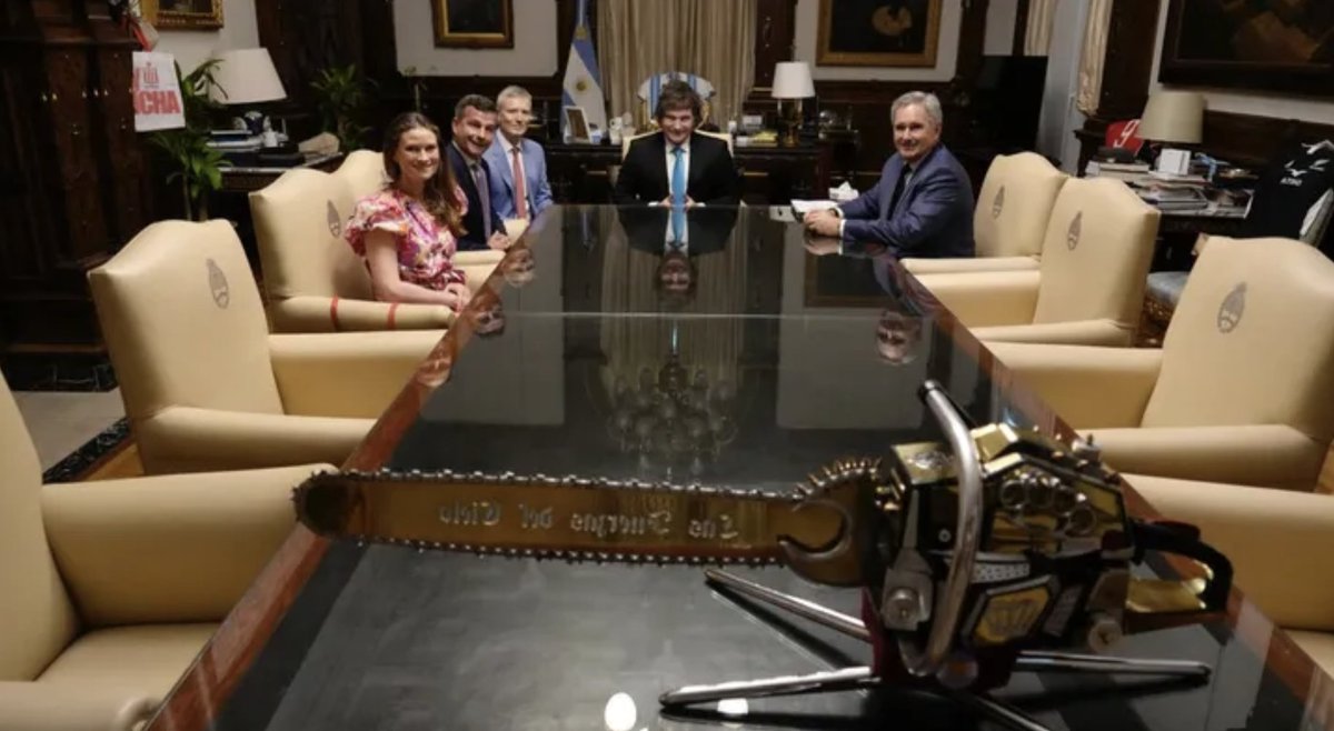 Notice the chainsaw these people are all grinning to? That's created more systemic poverty and wider rich/poor gaps in Argentina - something that explains why David Seymour aspires to it in New Zealand #nzpol open.substack.com/pub/mountaintu…