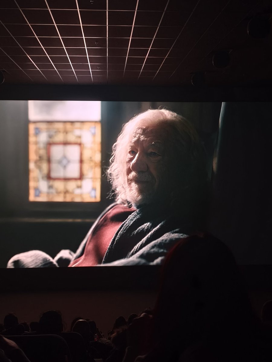 AlexFuentescine's tweet photo. X-Men regresarán en Vengadores: Doomsday

Sir Ian McKellen está de vuelta ⌛

#xmen #vengadores #AvengersDoomsday https://t.co/x8EeBPYCvU
