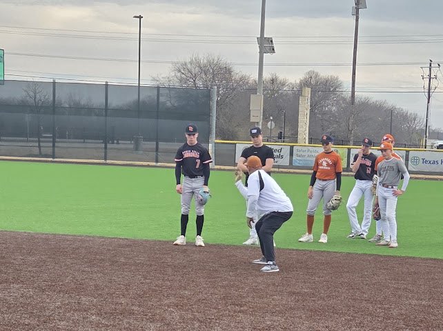 ntlbaseball's tweet photo. High school preseason workouts kicked off this weekend with 60+ players getting after it.

Just real baseball reps — no scouts, no technology, no social media shoutouts. Coaches on fungos, nonstop fielding, throwing, and fundamental work. https://t.co/3goDqcCvng