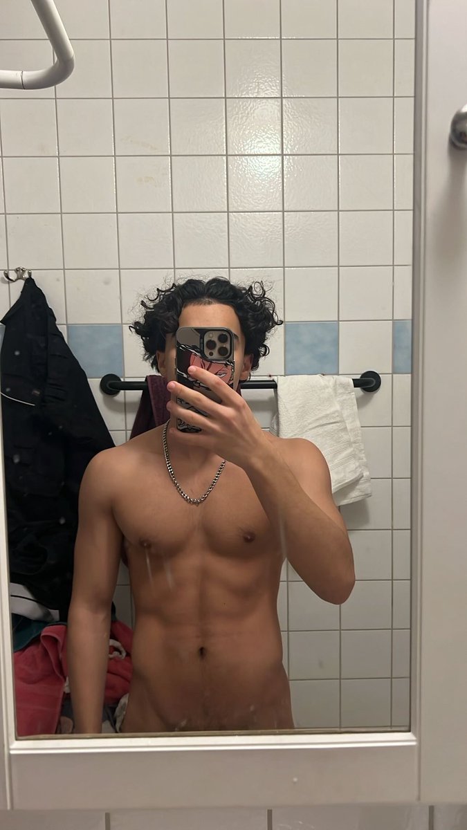 lightskin_vonx tweet media