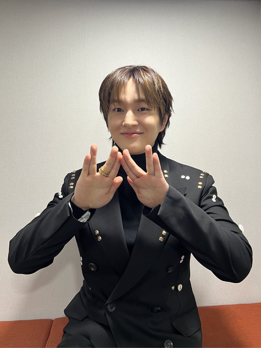 AmoSunee's tweet photo. ONEWさんWinner1周年おめでとう🎉

#온유 #ONEW
#CONNECTION #ONEW_CONNECTION
#Winner #ONEW_Winner #온유_Winner #온유_위너 https://t.co/2je6ZsZjNt