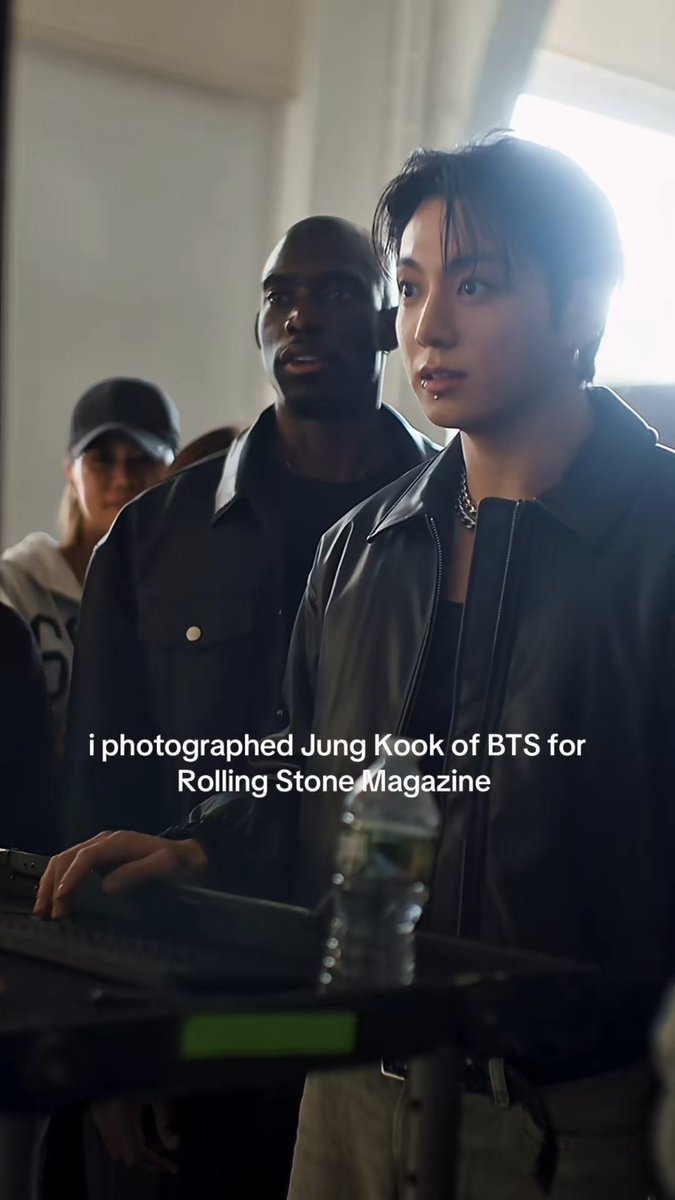 jungkook looks so fine