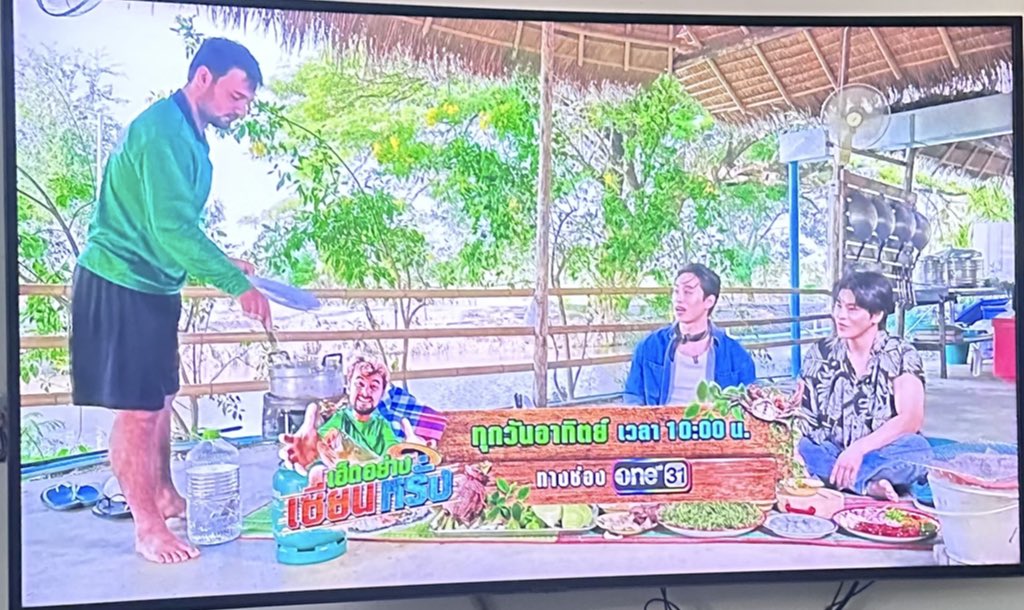 SKCN29's tweet image. ห๊าาาาาๆๆๆๆ ชั้นเพิ่งรู้ พี่เอสกับพี่โต๊ดไปออกเซียนหรั่งหรอ!?!! กรี๊ดสสดสดสดสดสด วันอาทิตย์นี้เวลา 10 โมงที่ช่อง one31 นะทุกคน!!🤩👏🏻🩵⭐️

#est_rvp #tosephaip