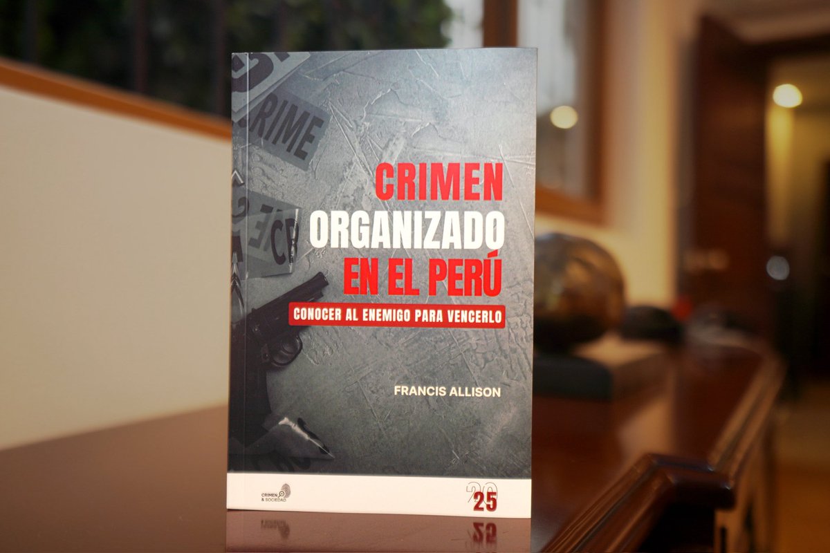 He publicado el libro “Crimen Organizado en el Perú: Conocer al enemigo para vencerlo”, en el cual analizo el crecimiento de este fenómeno criminal en nuestro país y planteo propuestas concretas y viables para destruirlo. Necesario aporte para pasar del discurso a la acción.