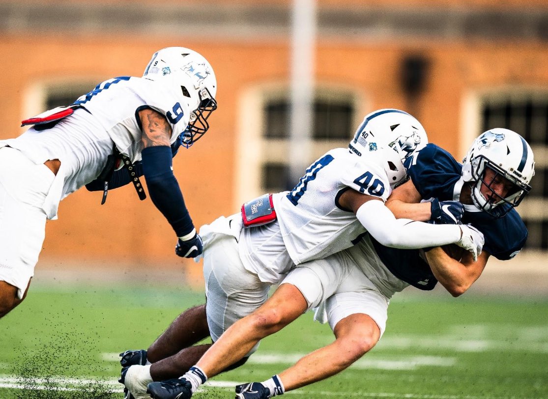 JakariB33's tweet photo. Grateful and thankful to receive my 8th D1 🅾️ffer from samford.@CoachALarkins @SamfordFootball @DexPreps @THERayRudolph_ @ScoutFball @LenardoDeVinci @Jdsmith31Smith @nickpatti40 @TomLoy247. https://t.co/ADDfcesB8P