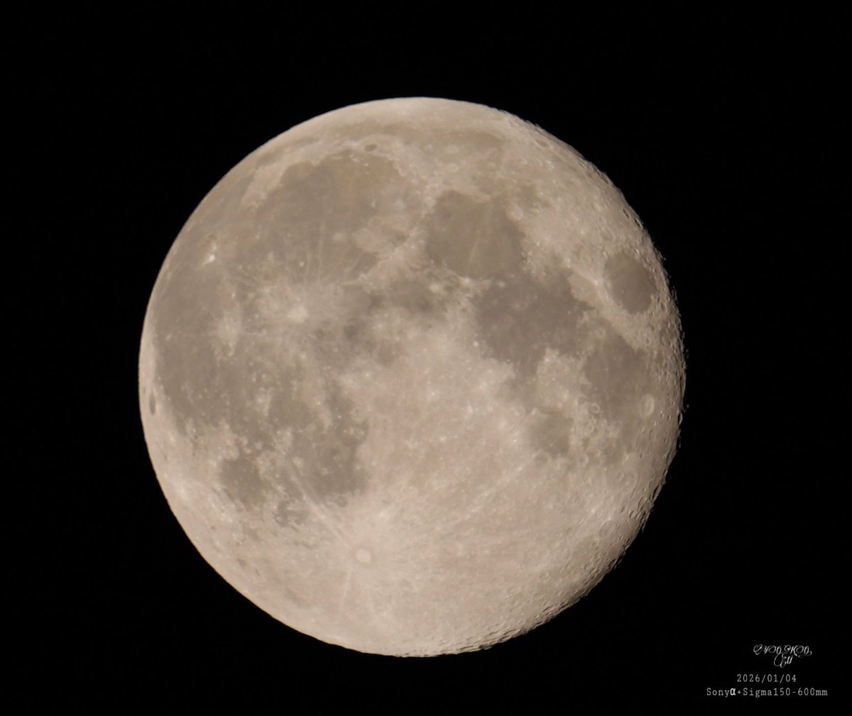 moon #ツキ #同じ月をみている #月がきれいですね #月 🌕2026/01/04