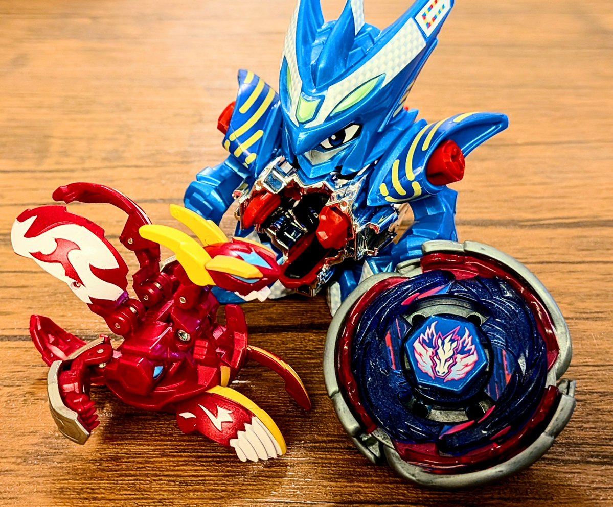 QPunching's tweet image. ２０１１