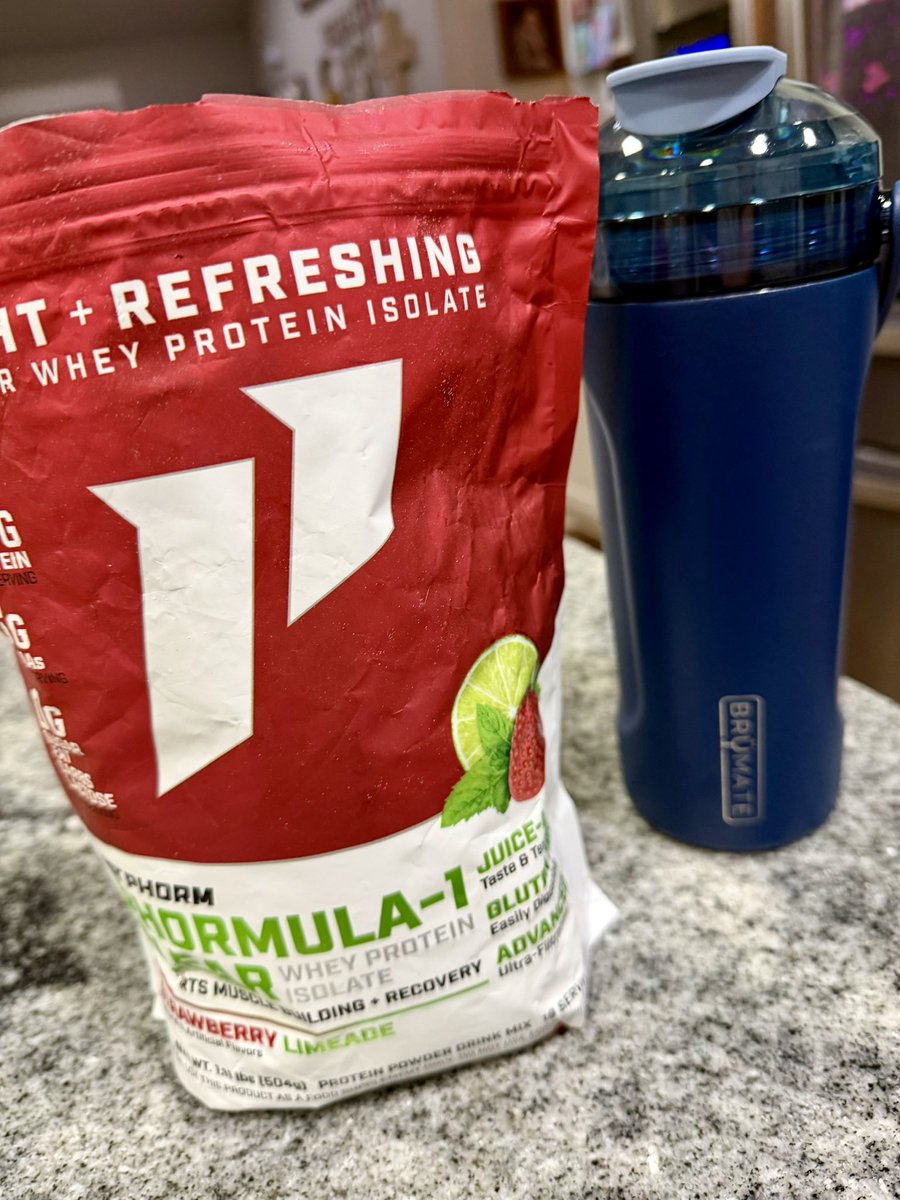 JaceySmith2030's tweet photo. A little cardio core &amp; balance workout followed by Phormula-1 Clear protein to support recovery and muscle growth! https://t.co/kcLWazNo0e