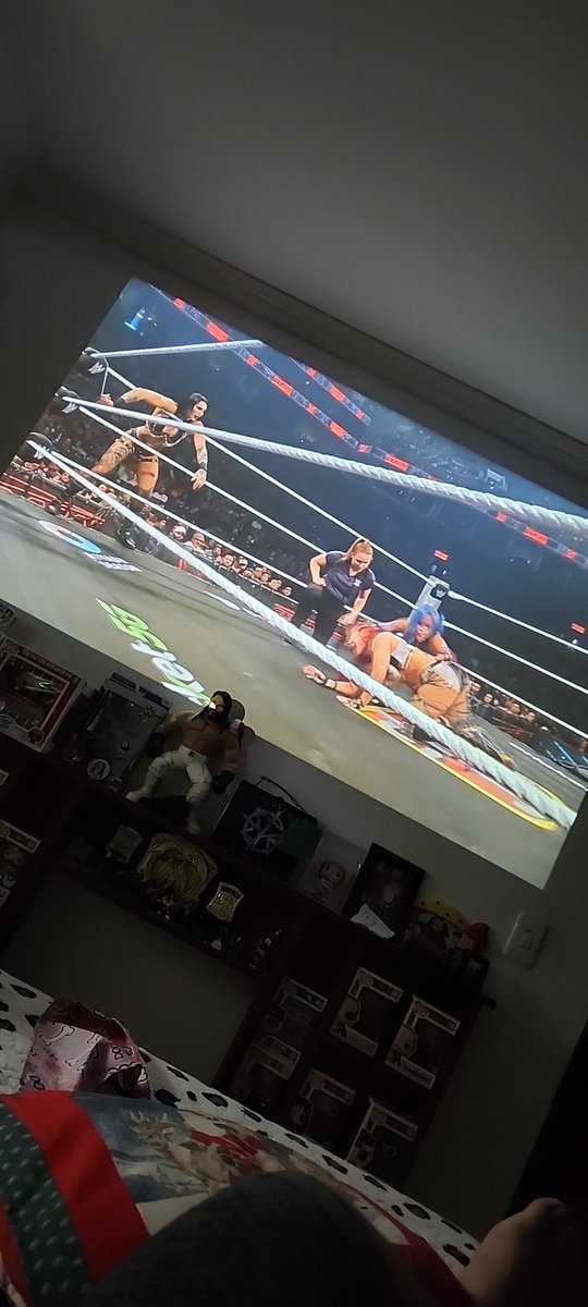 Pa que más muchachos 🔥
#WWERaw #WWEColombia