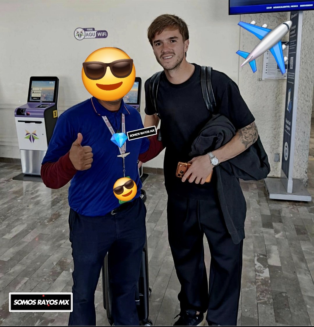 SomosRayosMx's tweet photo. Ya hace unos minutos AGUSTÍN PALAVECINO,  se le vio en en el Aeropuerto de Aguascalientes viajando a la CDMX para firmar e integrarse al Cruz Azul. Con lo cual es baja de los #Rayos. 🤝👏👏 Suerte Pala.

#SomosRayosMx https://t.co/xbFZuIfLky