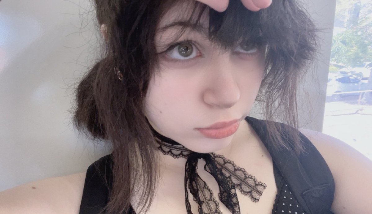 corecorechan's tweet image. the weather sucks