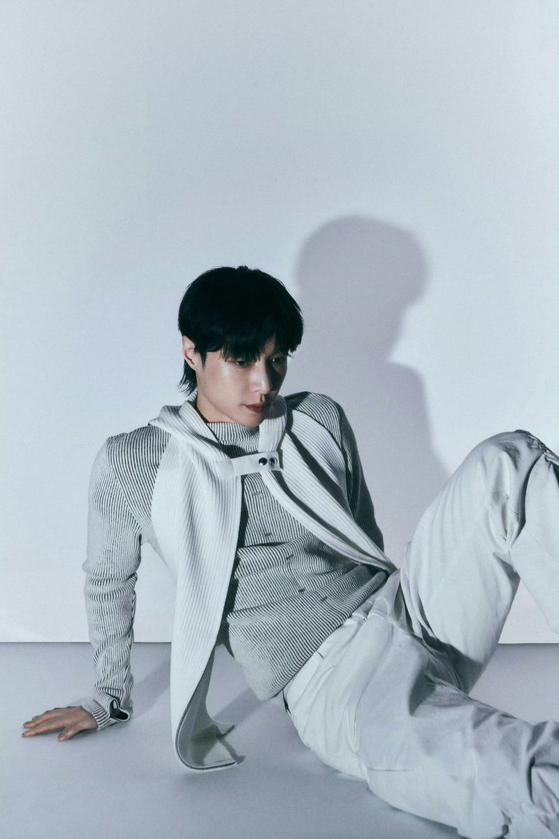 EXO レイ sheep sum 購入特典 トレカ 张艺兴 lay EXO LAY - EXO LAY - [LAY 02 SHEEP] 2ND SOLO ALBUM CD+PHOTOBOOK+