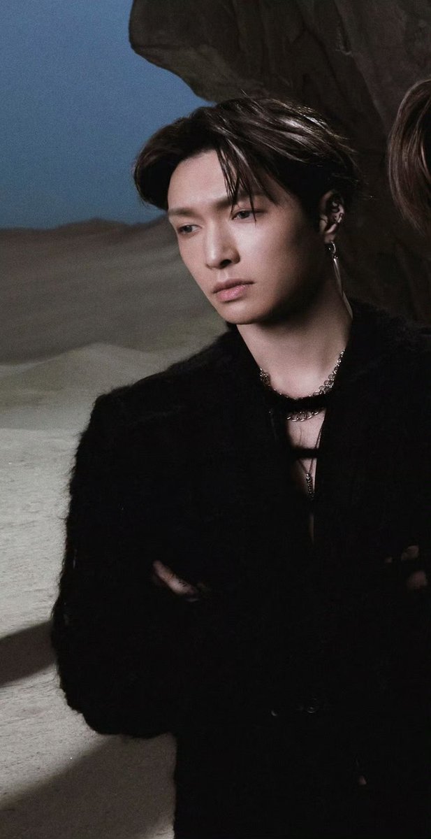 LAY #Layzhang #ZhangYixing #张艺兴 #レイ #EXO #EXOLay