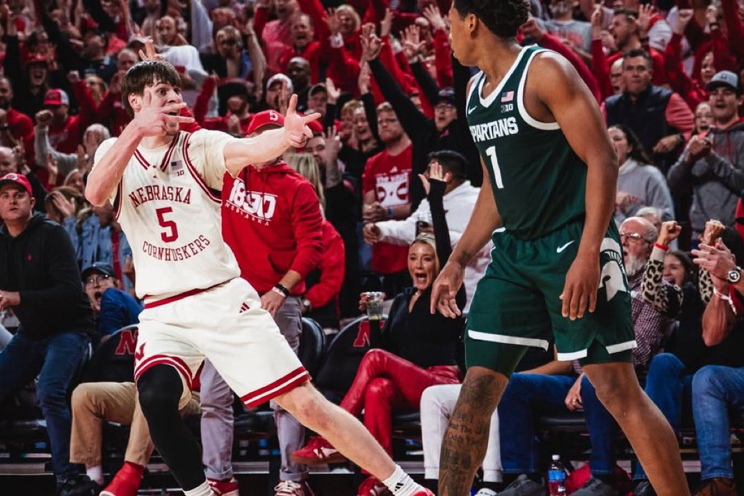 RHULEROFNEB's tweet image. No. 10 Nebraska Basketball improves to 15-0 after defeating a quality OSU team on the road! Extending the longest win streak in CBB to 19 🔥

RESPECT. HOIBALL. ONE OF THE BEST TEAMS IN THE NATION!