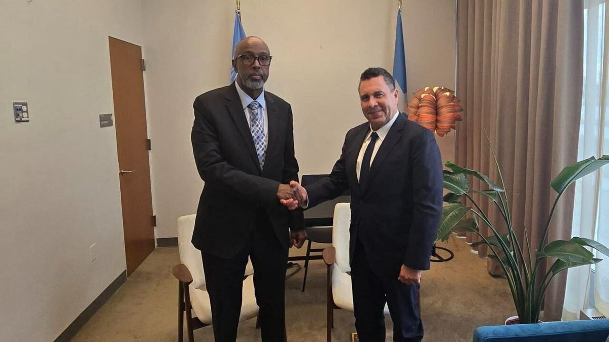 Venezuela ratifica denuncia de violación de su soberanía y secuestro de Maduro y Cilia Flores ante presidente del Consejo de Seguridad de la ONU

venezuela-news.com/venezuela-rati…