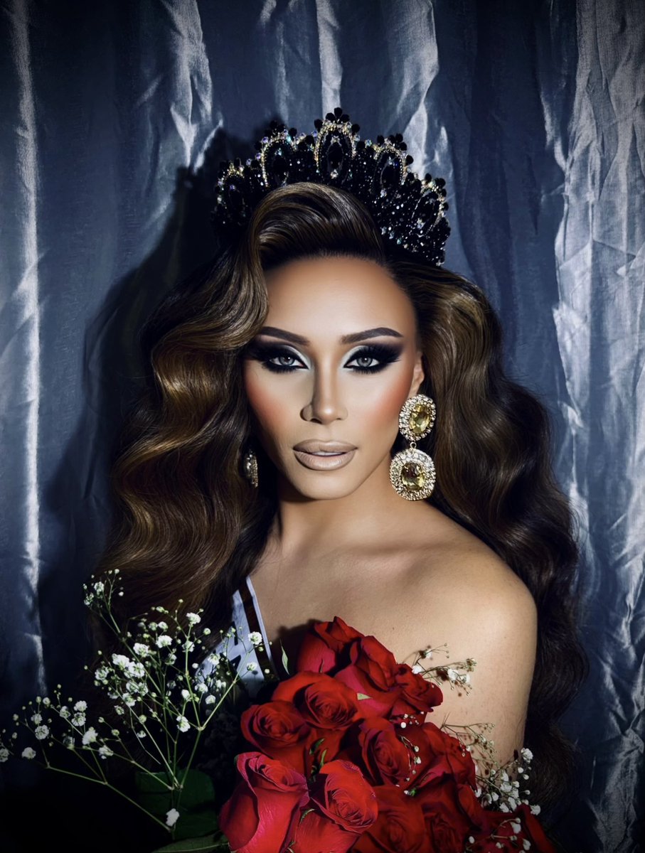 moonstrita's tweet image. MOON X @soyletall 
Ahora si soy Señorita Lunaaa ✨