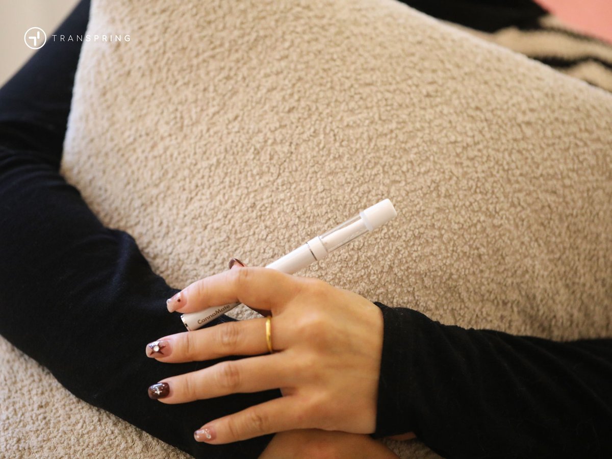 TranspringHQ's tweet photo. Cozy corner + A54 = the vibe☁️
Our A54's all-ceramic, cottonless design means nothing stands between you and the authentic taste. Every draw is clean, true-to-profile, and exactly how it should be experienced.

#CottonlessTech #AllCeramic #PureFlavor #AuthenticTaste https://t.co/VDP9M9Ug0X