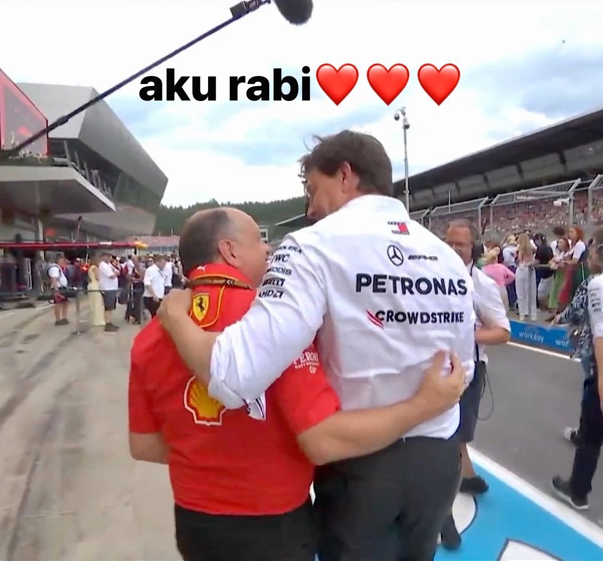 igglepigggle's tweet photo. toto horner wantwit au?????????? MAKE DAH GUE KAYAKNYA https://t.co/iOnl2okacQ