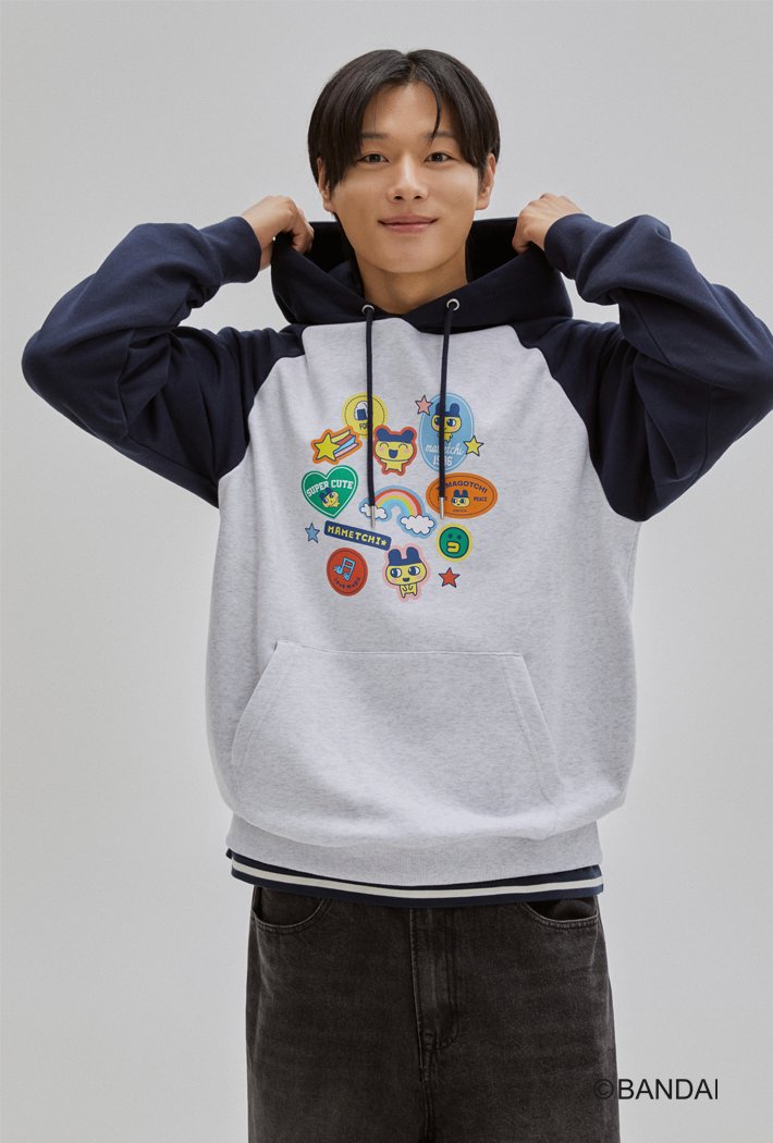 스파오X다마고치 두 번째 이야기

보송보송 ⸰ ⸰ ⸰ 폭닥폭닥 ⸰ ⸰ ⸰
귀여운 다마고치 친구들과 포근한 겨울나기!

❄️출시 날짜
2026.01.06(화) 오전 11시

❄️출시 채널
-온라인: 스파오 공홈, 무신사, 카카오톡 선물하기
-오프라인:
강남2, AK홍대, 코엑스, 부산서면중앙, 대구동성로중앙, 명동,