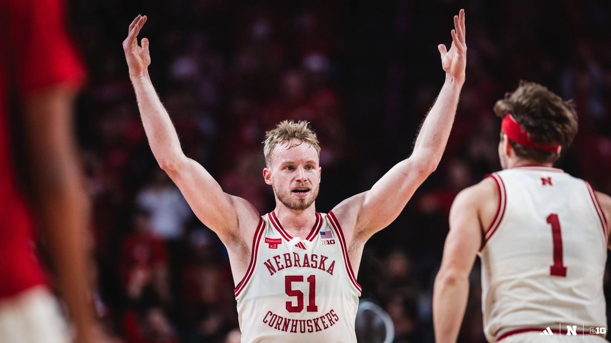 BenScottStevens's tweet image. Prior to this year…

Nebraska had NEVER started a season winning more than 10 straight games.

The Huskers have now won 15 straight to start 2025-26.

Prior to this year…

NU had NEVER started B1G play with more than 3 straight wins.

The Huskers are now 4-0 in B1G play in…