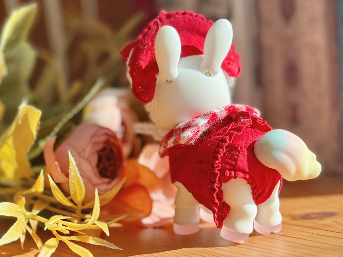 ルルピちゃんと今日のお出かけに一緒に行きたくてお洋服作りました✨️おパンツ付き🙌

いつもとボディの形違いすぎて難しい……まだまだ改善できそう