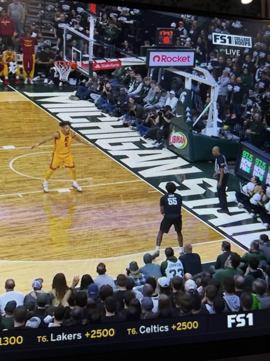 Verbose_Dutch's tweet image. The dunks are fun and all, but having this situation at the wing is a big problem