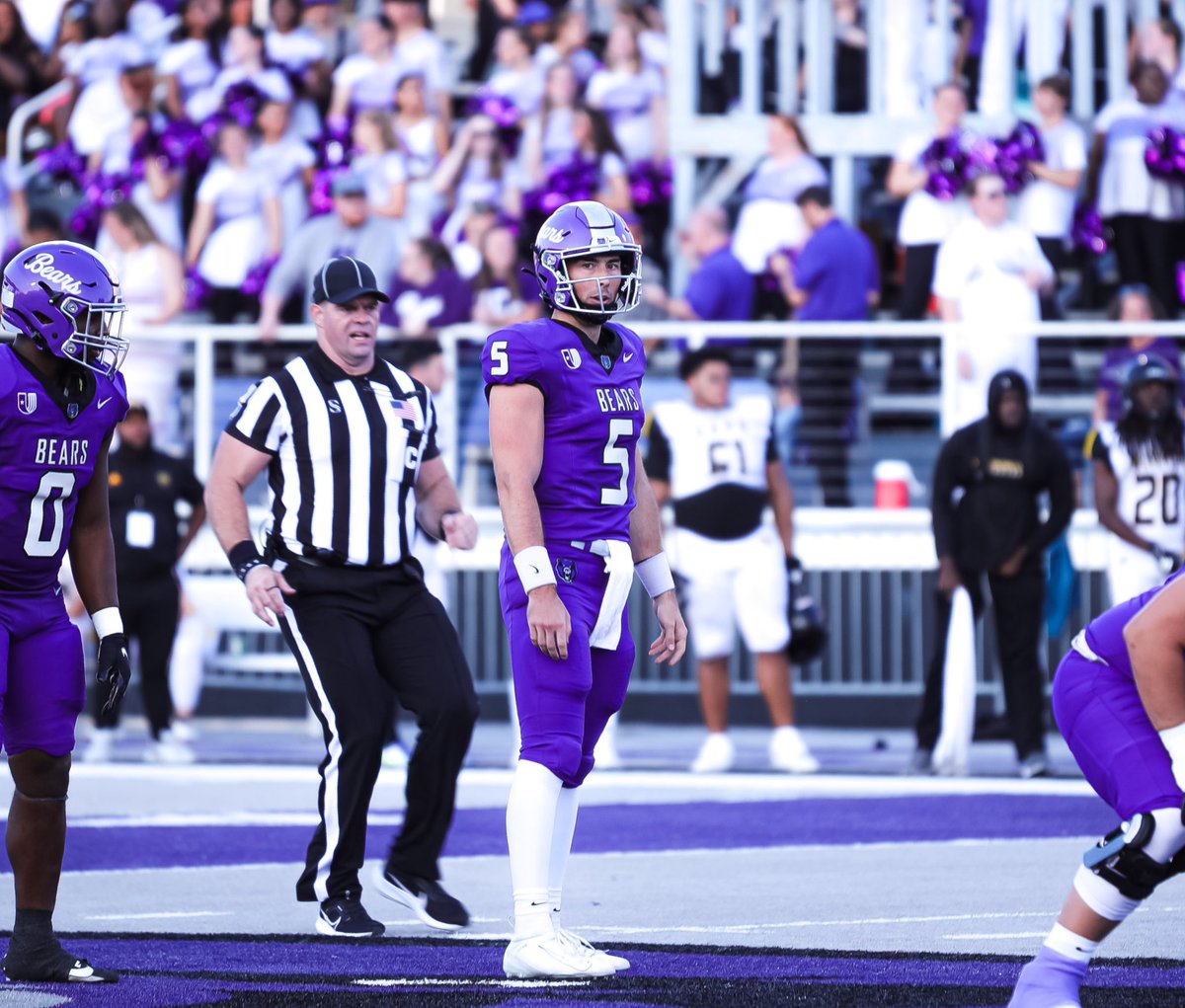 Just need the right fit❗️

QB 6’3” 225lbs 
D1 / Junior College Product
DMs are Open | 1 Year of Eligibility (strong possibility for 2) 3.8 GPA

Through 4 starts:
- 726yds passing 6 TD 62% comp 🏈 
- 226yds rushing 1 TD 🏃 
- 1x Conference Offensive Player of the Week 🏆