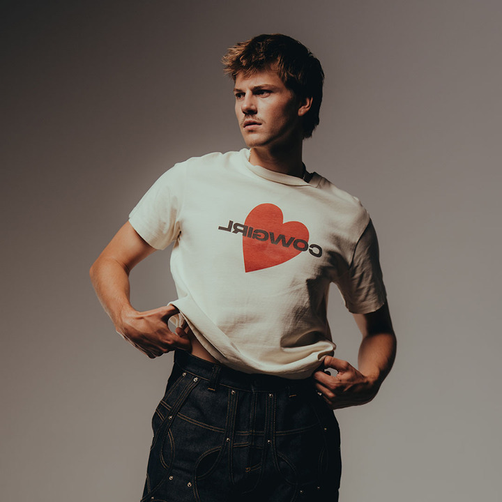 therave's tweet image. From Lollapalooza South America to The Rave / Eagles Club 🔄 Catch @oneruel's first international tour here on March 4th!

🎫 » therave.com/ruel