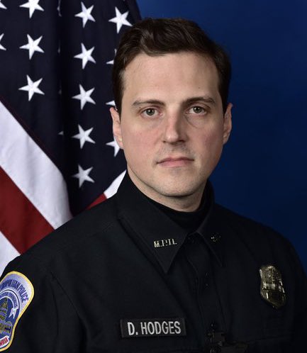 DisavowTrump20's tweet image. DC Police Officer Daniel Hodges was brutally beaten in the line of duty on January 6th by Trump's angry mob. Even after being injured, he stayed in the fight to protect the U.S. Capitol.

RETWEET to thank Officer Hodges for his service to our nation!