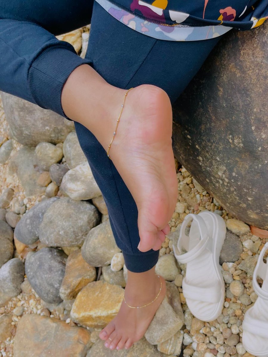 ziya_feetqueen tweet media