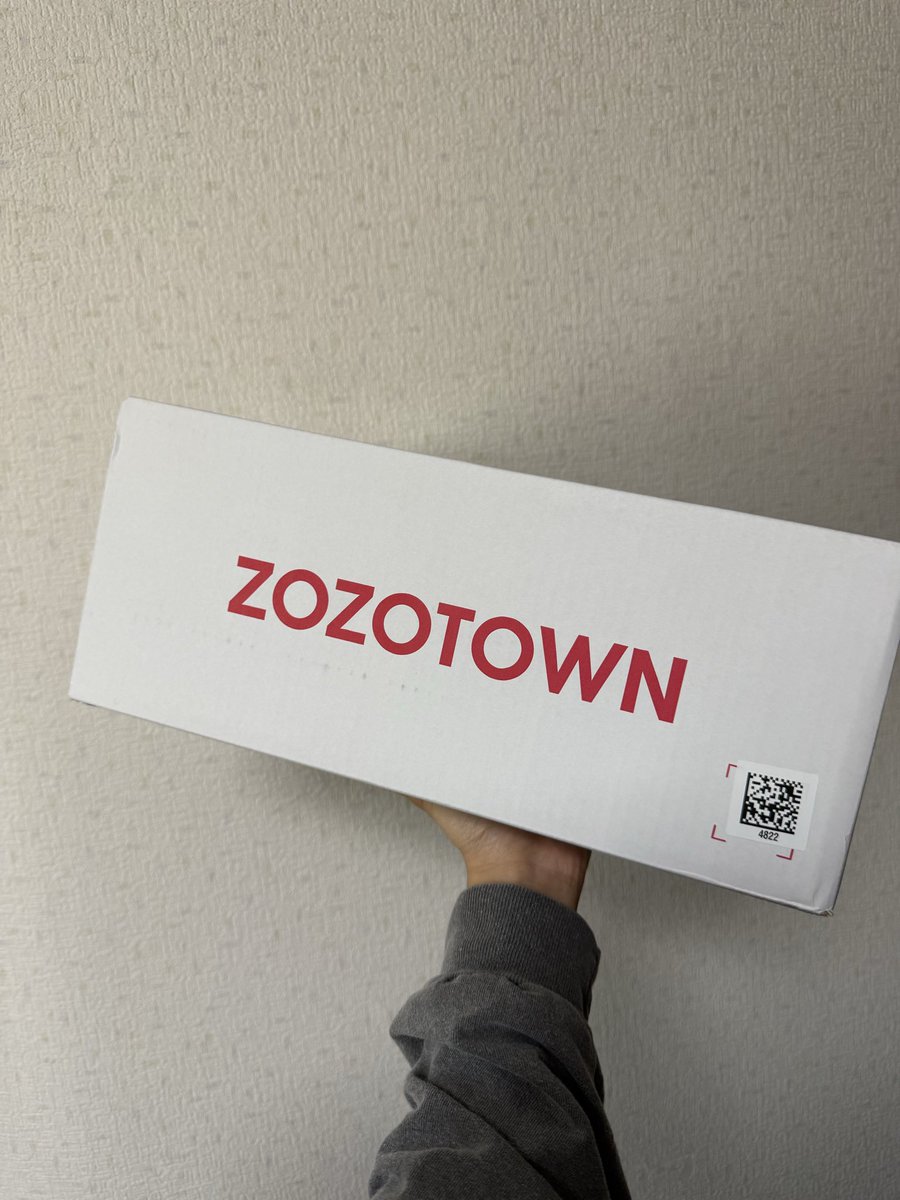chopb_b's tweet photo. 白い箱😌🤍

#ZOZOSALE箱CP https://t.co/6wuRlM5SVv