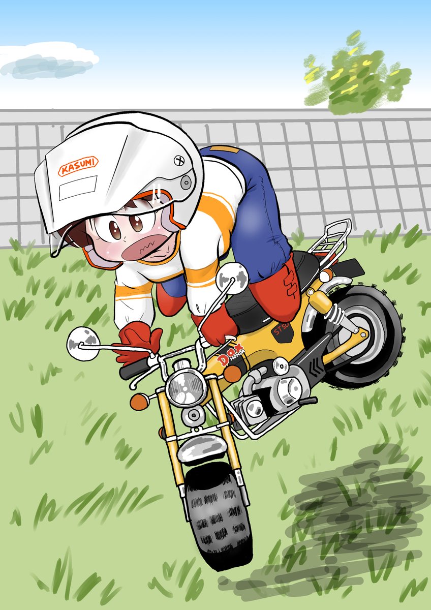 うわ〜！ よく見ると先にリアが滑ってますね。 ハイサイドだ。 原付