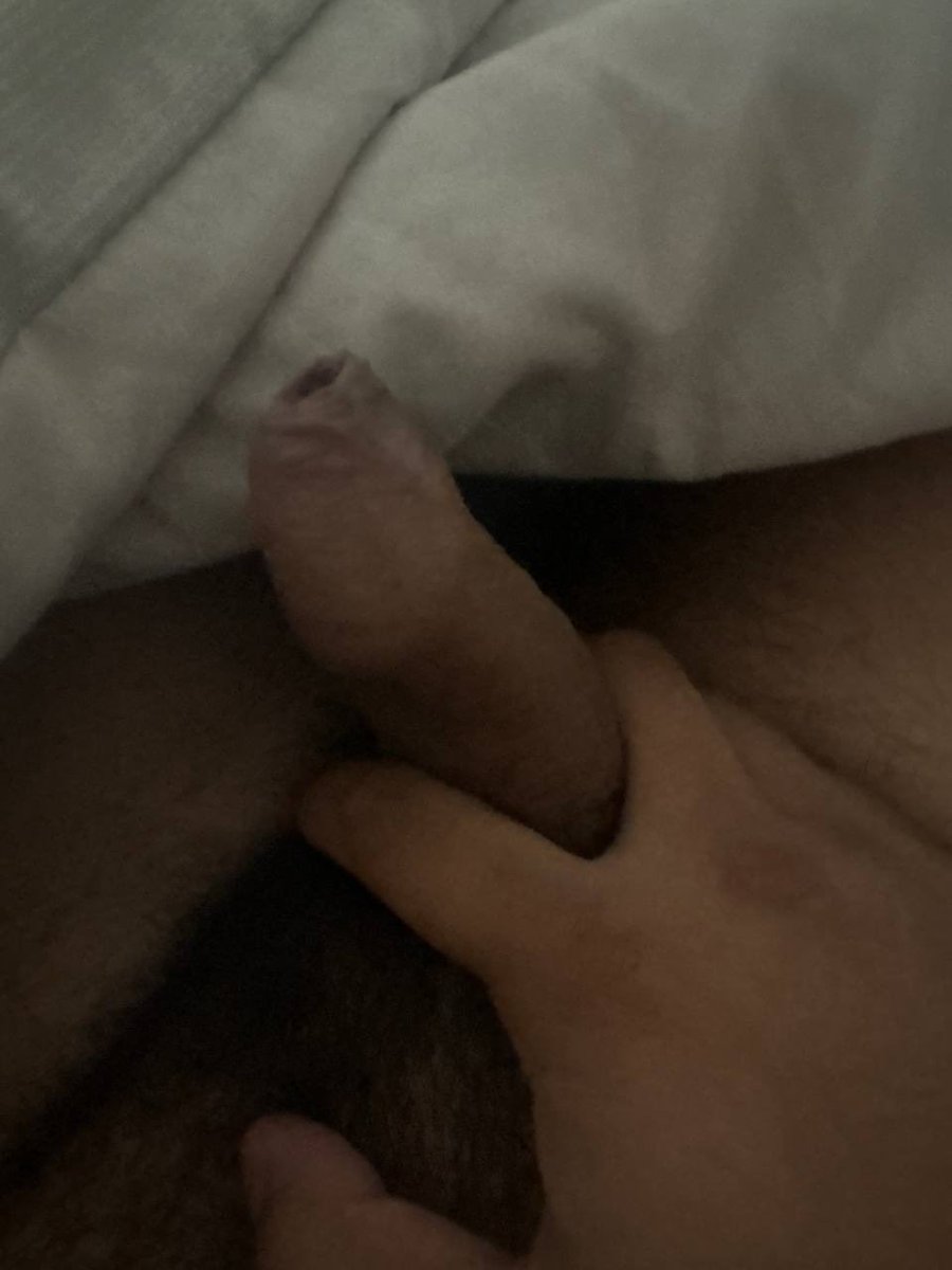 thegoo3stuff's tweet photo. I’m am feeling super horny tonight. Send me a dm if you wanna video chat or sext.😈

Esta noche estoy súper cachonda. Mándame un mensaje privado si quieres hacer videollamadas o sexting.😈 https://t.co/ojVHLnSMNE