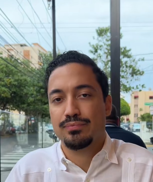 Lasuspendiditaa's tweet photo. Me tiene jalta, pero amo sus malditos videos.🤣❤️ https://t.co/DseR306CIg