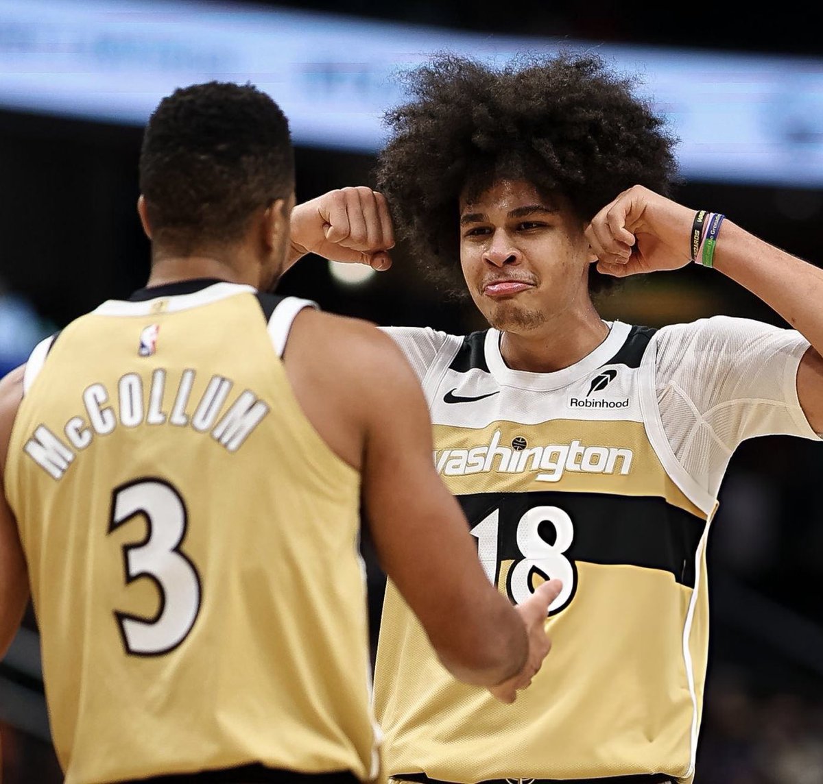 statdefender's tweet image. Teams With The Best 3PT% On Tight Contest (2-4 Feet Space Between Shooter &amp;amp; Defender) In The 2025-26 NBA Regular Season :

1.  Washington Wizards  —  40.2%
2.  Denver Nuggets  —  39.1%
3.  Detroit Pistons  —  36.7%
4.  San Antonio Spurs  —  35.9%
5.  Houston Rockets  —  35.3%
6.…